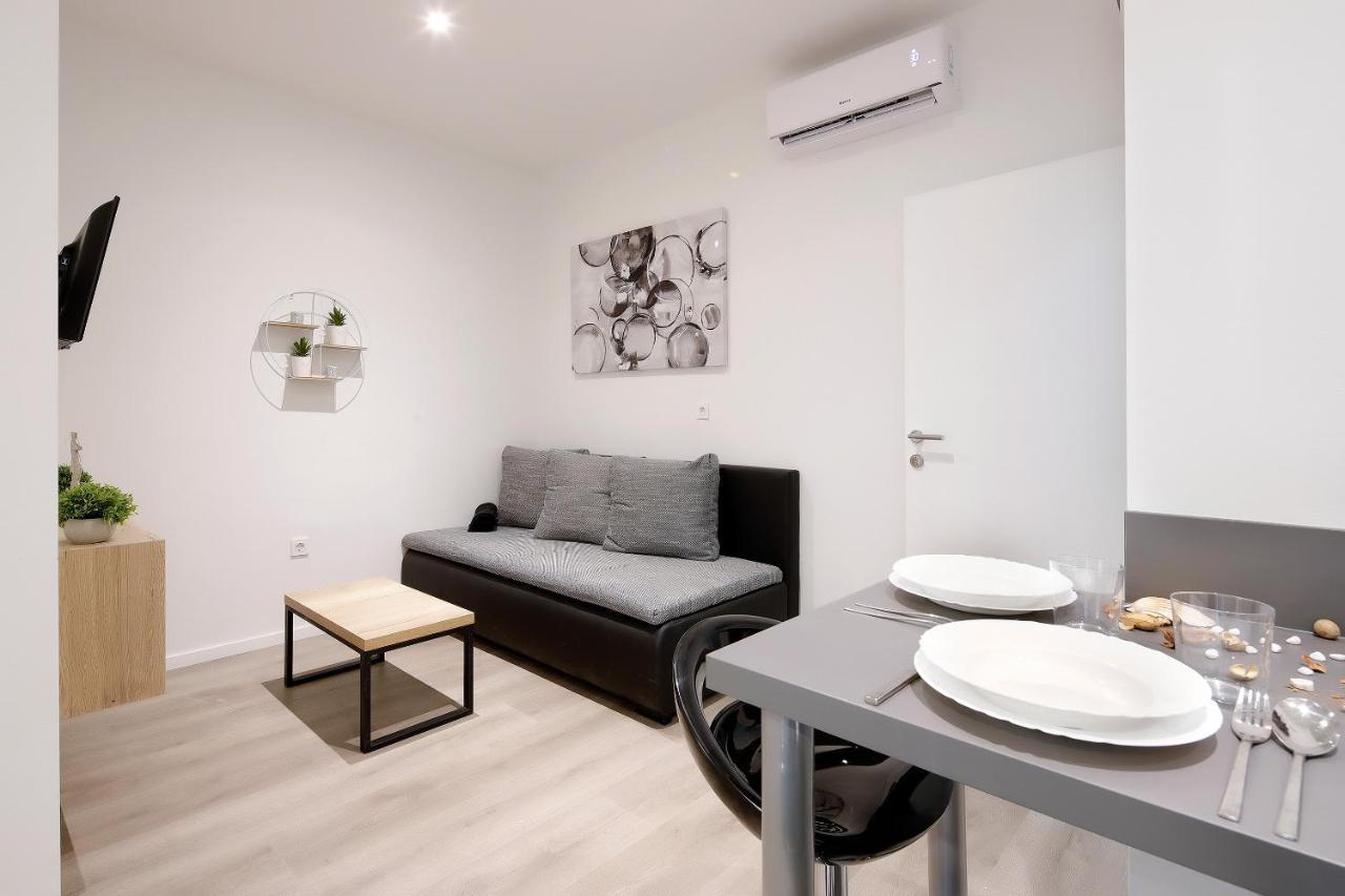 Apartments Zara Rijeka Exterior photo
